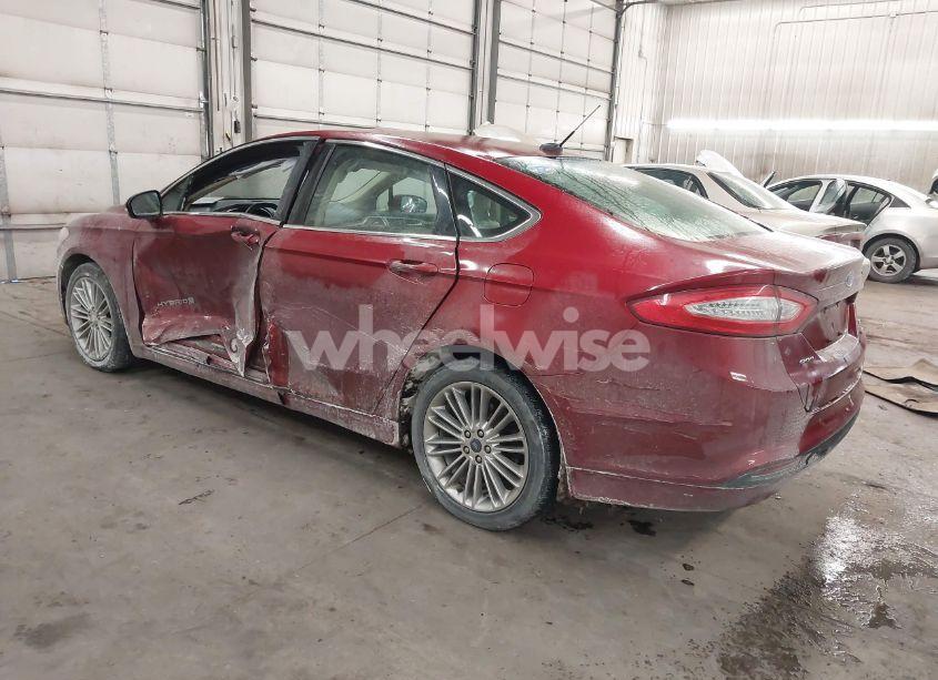 Photo 3 of 2014 Ford Fusion HYBRID SE (VIN 3FA6P0LU5ER136237)