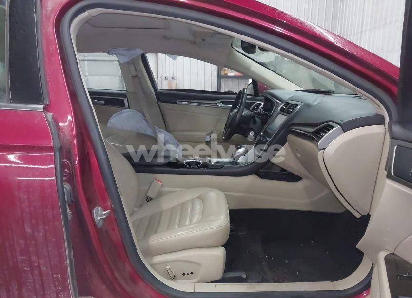 Photo 5 of 2014 Ford Fusion HYBRID SE (VIN 3FA6P0LU5ER136237)