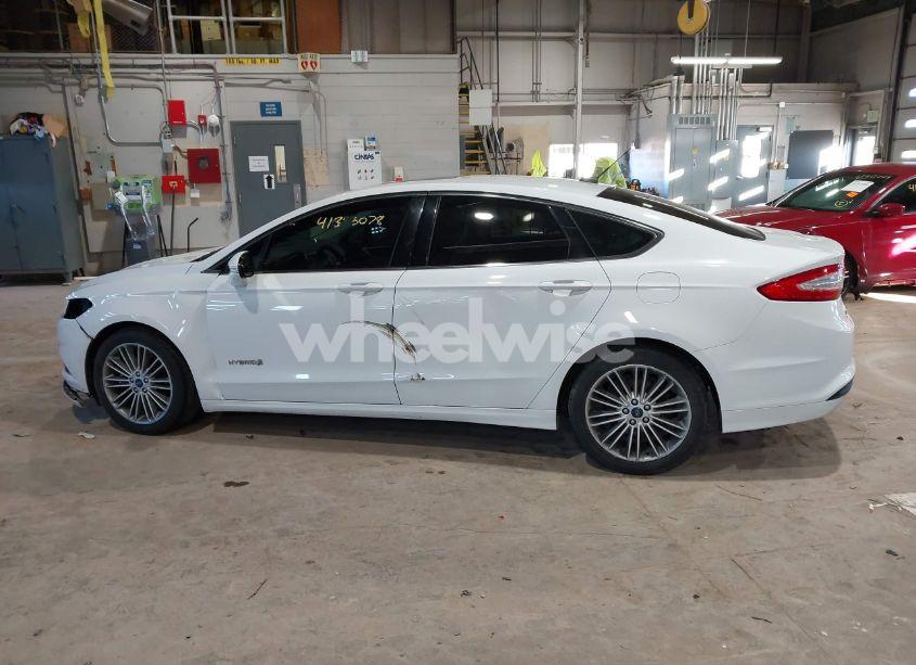Photo 12 of 2014 Ford Fusion HYBRID SE (VIN 3FA6P0LU5ER156388)