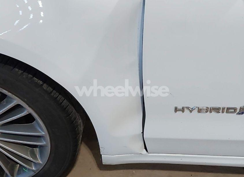 Photo 16 of 2014 Ford Fusion HYBRID SE (VIN 3FA6P0LU5ER156388)