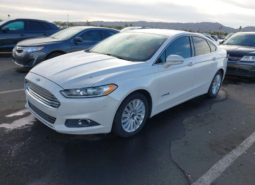 Photo 2 of 2014 Ford Fusion HYBRID SE (VIN 3FA6P0LU5ER220638)