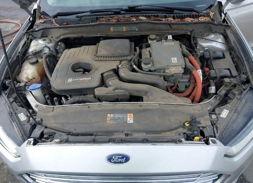 Photo 10 of 2014 Ford Fusion HYBRID SE (VIN 3FA6P0LU5ER227914)