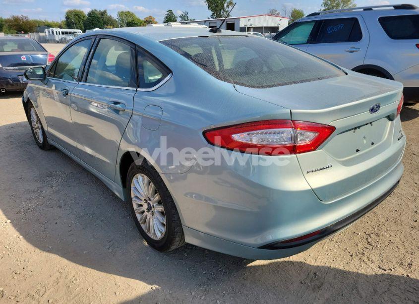 Photo 3 of 2014 Ford Fusion HYBRID SE (VIN 3FA6P0LU5ER347132)
