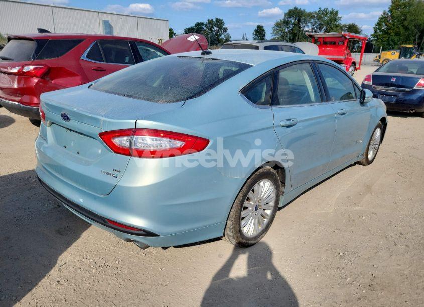 Photo 4 of 2014 Ford Fusion HYBRID SE (VIN 3FA6P0LU5ER347132)