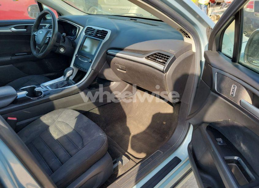 Photo 5 of 2014 Ford Fusion HYBRID SE (VIN 3FA6P0LU5ER347132)