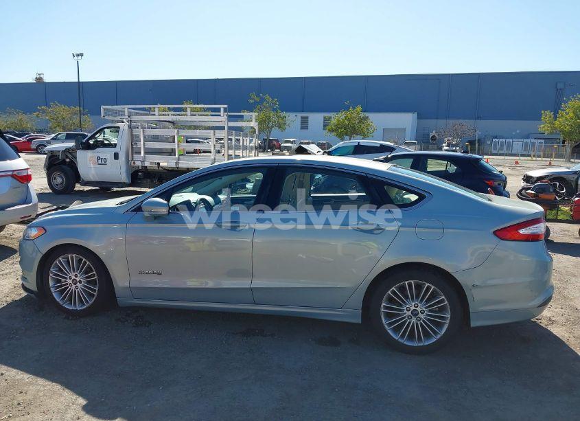 Photo 14 of 2014 Ford Fusion HYBRID SE (VIN 3FA6P0LU5ER357479)