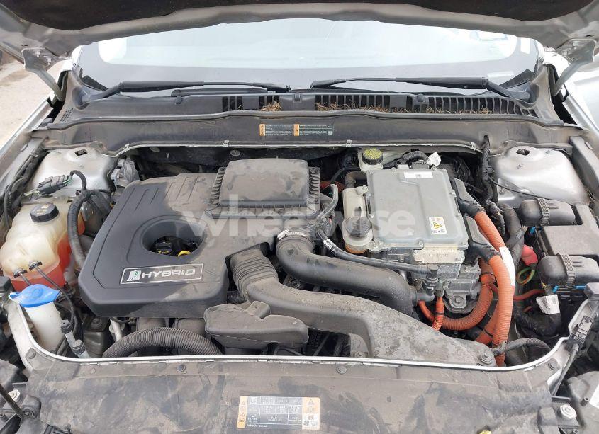 Photo 10 of 2015 Ford Fusion HYBRID SE (VIN 3FA6P0LU5FR224481)