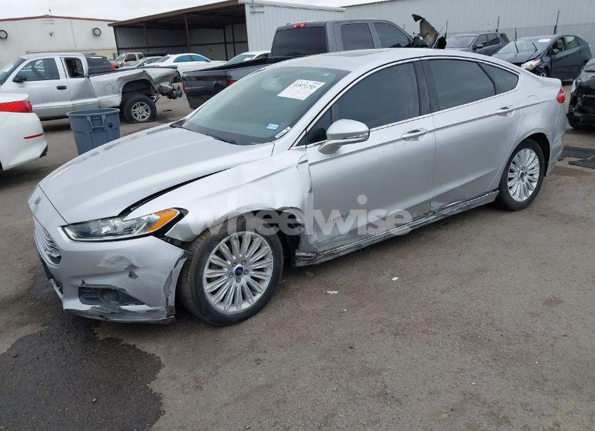 Photo 2 of 2015 Ford Fusion HYBRID SE (VIN 3FA6P0LU5FR224481)