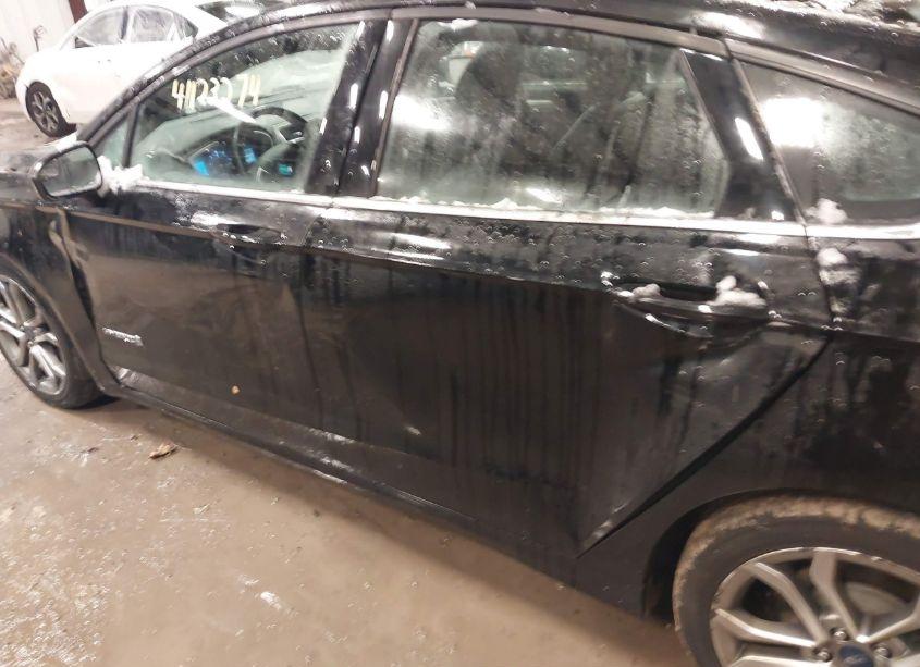 Photo 6 of 2017 Ford Fusion HYBRID SE (VIN 3FA6P0LU5HR222992)