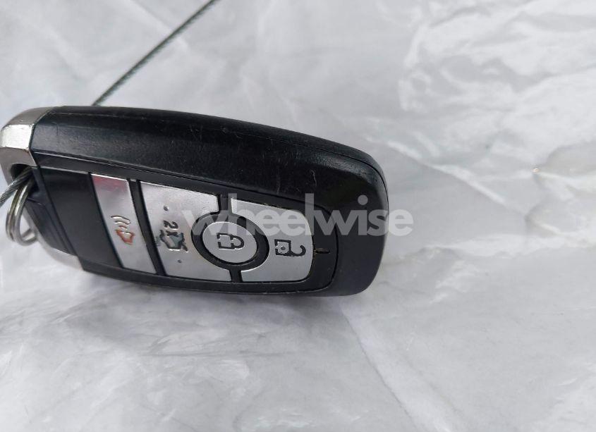 Photo 11 of 2017 Ford Fusion HYBRID SE (VIN 3FA6P0LU5HR237928)