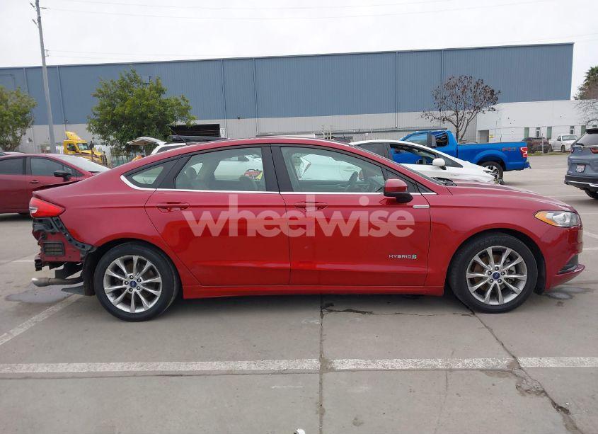 Photo 14 of 2017 Ford Fusion HYBRID SE (VIN 3FA6P0LU5HR237928)