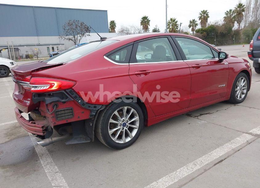 Photo 4 of 2017 Ford Fusion HYBRID SE (VIN 3FA6P0LU5HR237928)