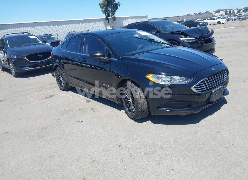 2017 Ford Fusion HYBRID SE (VIN 3FA6P0LU5HR247617) main photo