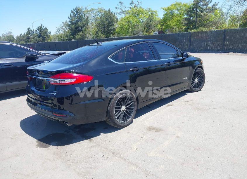 Photo 4 of 2017 Ford Fusion HYBRID SE (VIN 3FA6P0LU5HR247617)