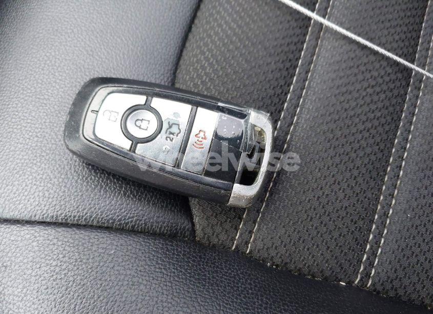 Photo 11 of 2017 Ford Fusion HYBRID SE (VIN 3FA6P0LU5HR278396)