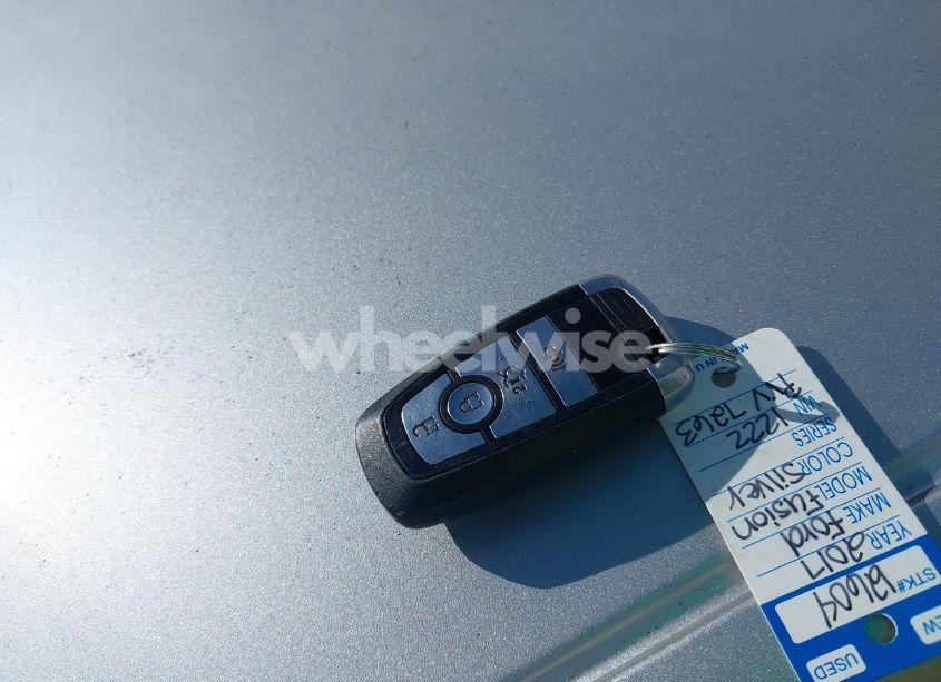 Photo 11 of 2017 Ford Fusion HYBRID SE (VIN 3FA6P0LU5HR381222)