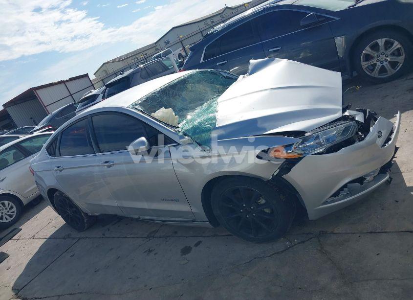 Photo 13 of 2017 Ford Fusion HYBRID SE (VIN 3FA6P0LU5HR381222)