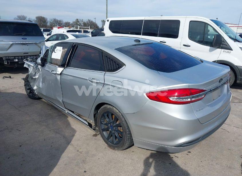 Photo 3 of 2017 Ford Fusion HYBRID SE (VIN 3FA6P0LU5HR381222)