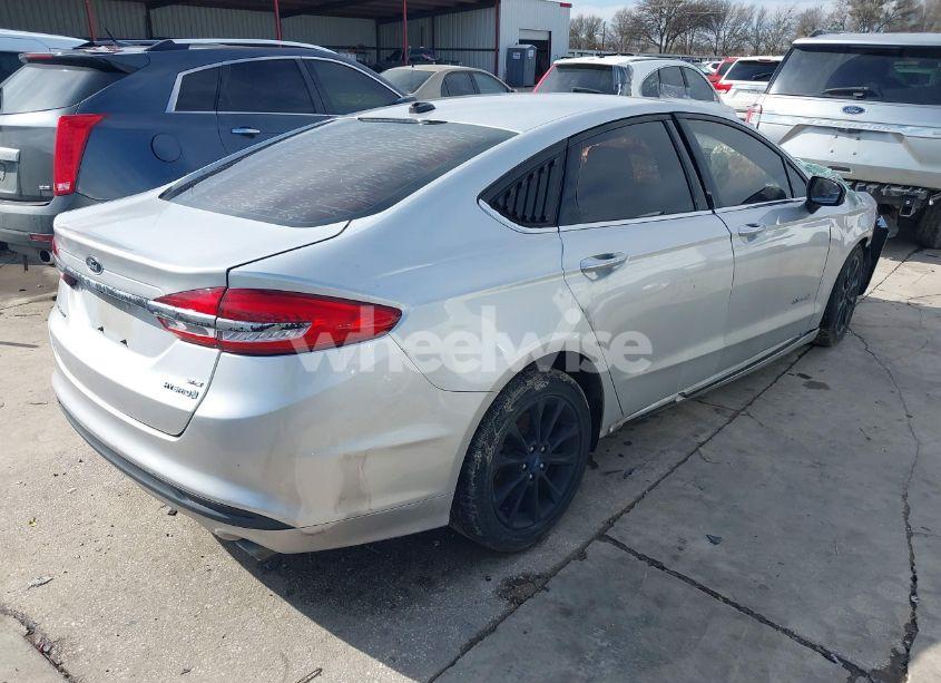 Photo 4 of 2017 Ford Fusion HYBRID SE (VIN 3FA6P0LU5HR381222)