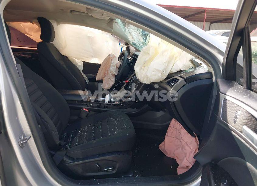 Photo 5 of 2017 Ford Fusion HYBRID SE (VIN 3FA6P0LU5HR381222)