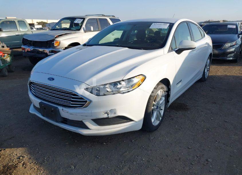Photo 6 of 2018 Ford Fusion HYBRID SE (VIN 3FA6P0LU5JR268117)