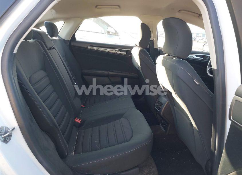 Photo 8 of 2018 Ford Fusion HYBRID SE (VIN 3FA6P0LU5JR268117)