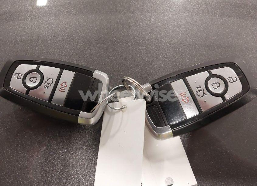 Photo 11 of 2018 Ford Fusion HYBRID SE (VIN 3FA6P0LU5JR277271)