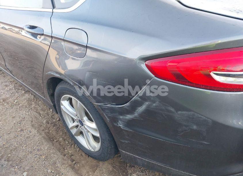 Photo 17 of 2018 Ford Fusion HYBRID SE (VIN 3FA6P0LU5JR277271)