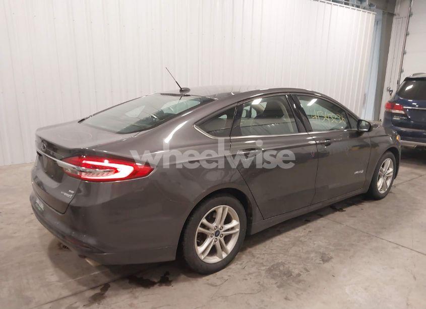Photo 4 of 2018 Ford Fusion HYBRID SE (VIN 3FA6P0LU5JR277271)