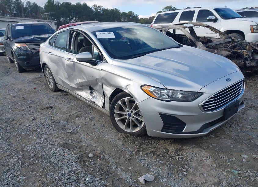 2019 Ford Fusion HYBRID SE (VIN 3FA6P0LU5KR114766) main photo