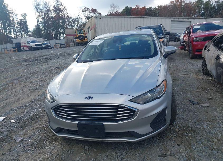Photo 12 of 2019 Ford Fusion HYBRID SE (VIN 3FA6P0LU5KR114766)