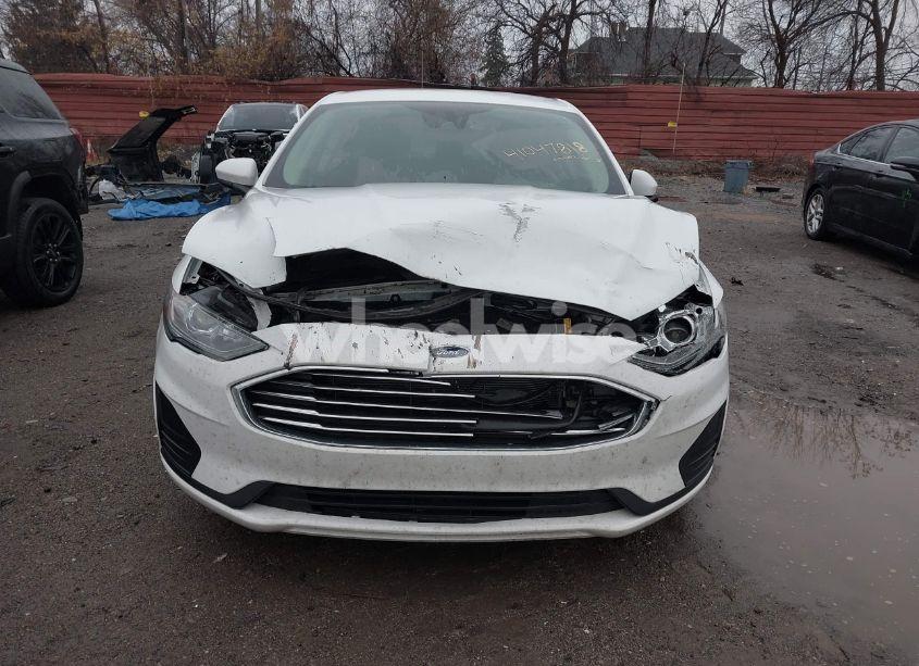 Photo 12 of 2019 Ford Fusion HYBRID SE (VIN 3FA6P0LU5KR167502)
