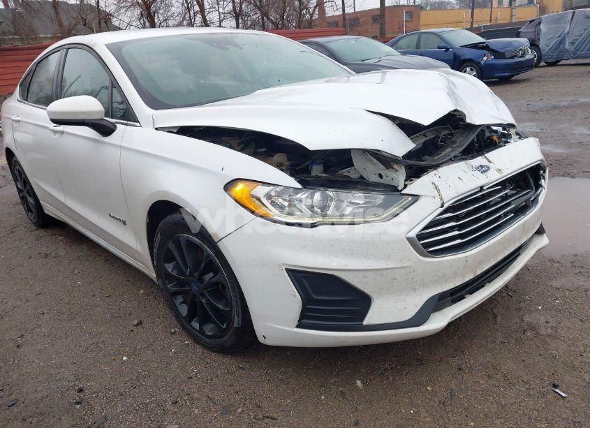 Photo 17 of 2019 Ford Fusion HYBRID SE (VIN 3FA6P0LU5KR167502)