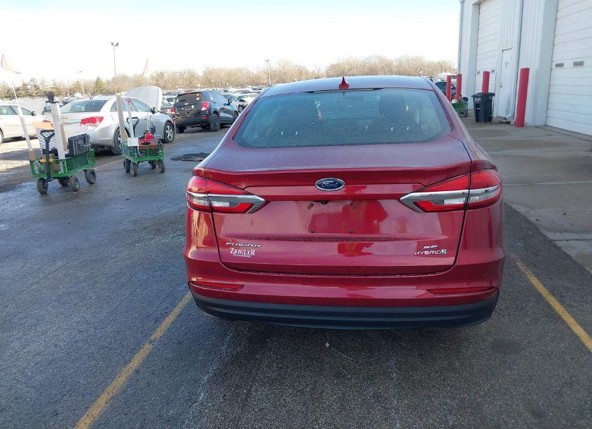 Photo 16 of 2019 Ford Fusion HYBRID SE (VIN 3FA6P0LU5KR168133)