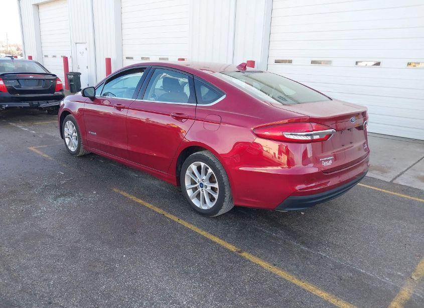 Photo 3 of 2019 Ford Fusion HYBRID SE (VIN 3FA6P0LU5KR168133)