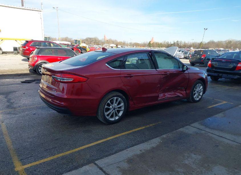 Photo 4 of 2019 Ford Fusion HYBRID SE (VIN 3FA6P0LU5KR168133)