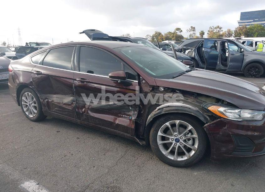 Photo 6 of 2019 Ford Fusion HYBRID SE (VIN 3FA6P0LU5KR175048)