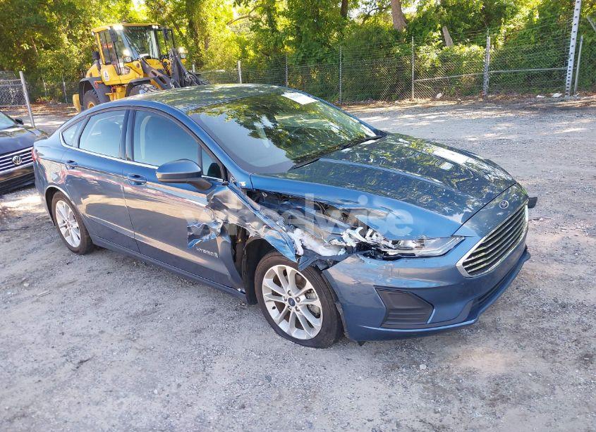 2019 Ford Fusion HYBRID SE (VIN 3FA6P0LU5KR185062) main photo