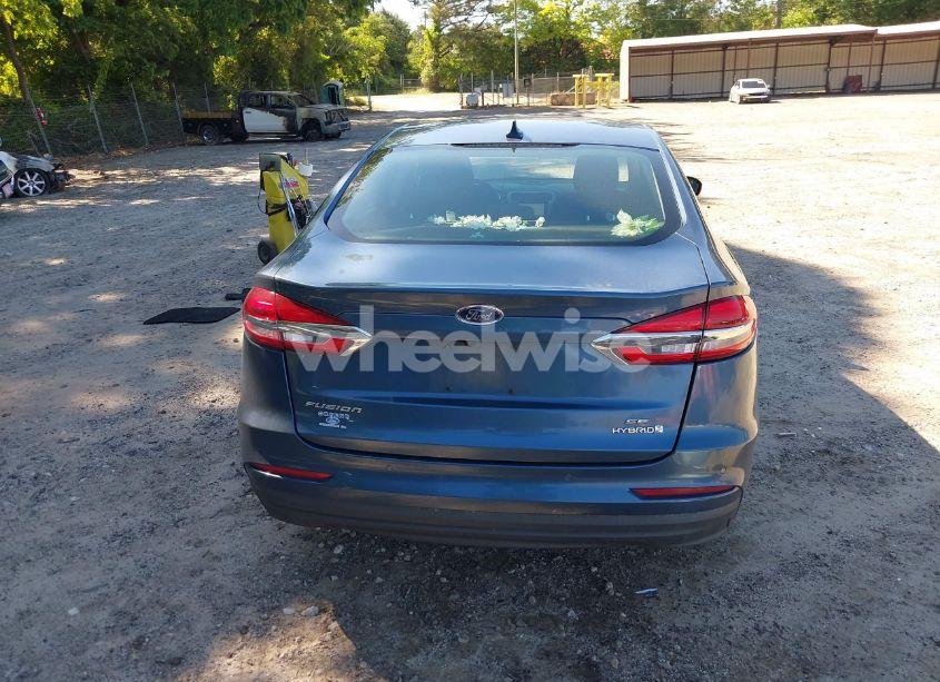 Photo 16 of 2019 Ford Fusion HYBRID SE (VIN 3FA6P0LU5KR185062)