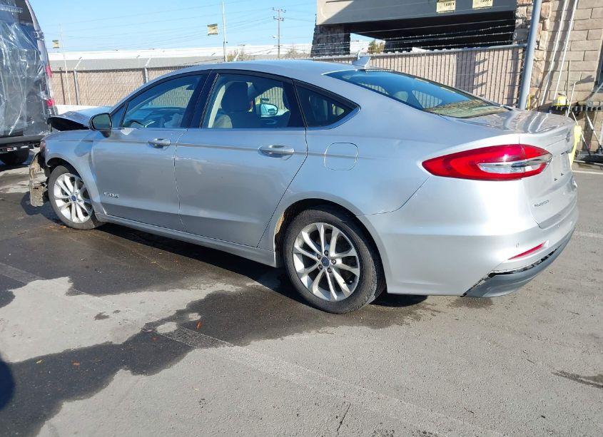 Photo 3 of 2019 Ford Fusion HYBRID SE (VIN 3FA6P0LU5KR207478)