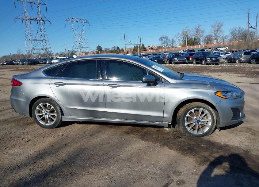 Photo 14 of 2020 Ford Fusion HYBRID SE (VIN 3FA6P0LU5LR142777)