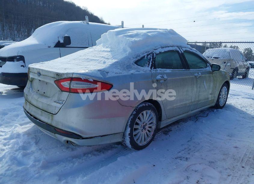 Photo 4 of 2013 Ford Fusion HYBRID SE (VIN 3FA6P0LU6DR311030)
