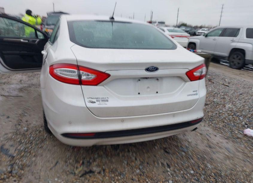 Photo 3 of 2014 Ford Fusion HYBRID SE (VIN 3FA6P0LU6ER120029)