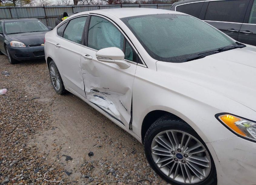 Photo 6 of 2014 Ford Fusion HYBRID SE (VIN 3FA6P0LU6ER120029)