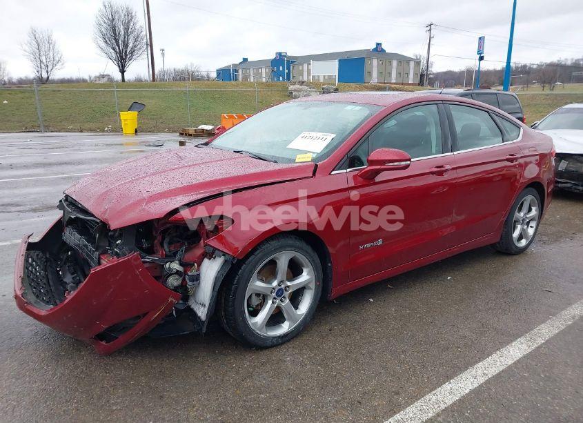 Photo 2 of 2014 Ford Fusion HYBRID SE (VIN 3FA6P0LU6ER315743)