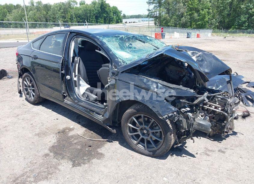 2015 Ford Fusion HYBRID SE (VIN 3FA6P0LU6FR166655) main photo