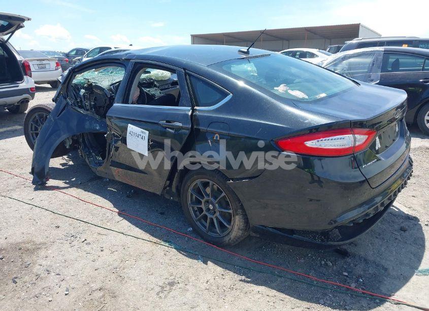 Photo 3 of 2015 Ford Fusion HYBRID SE (VIN 3FA6P0LU6FR166655)