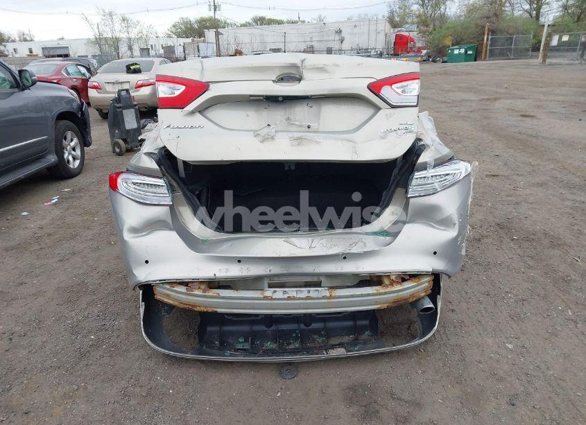 Photo 17 of 2015 Ford Fusion HYBRID SE (VIN 3FA6P0LU6FR210606)