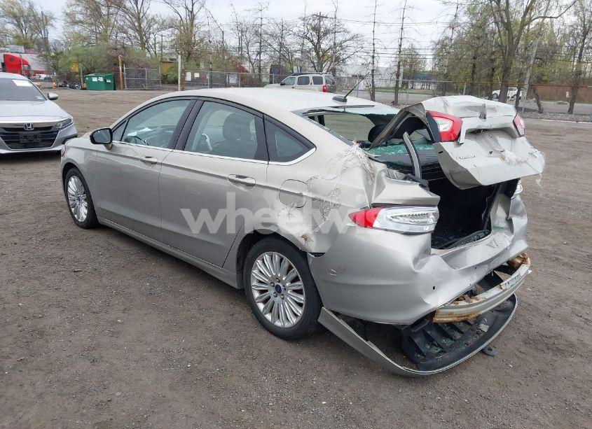Photo 3 of 2015 Ford Fusion HYBRID SE (VIN 3FA6P0LU6FR210606)