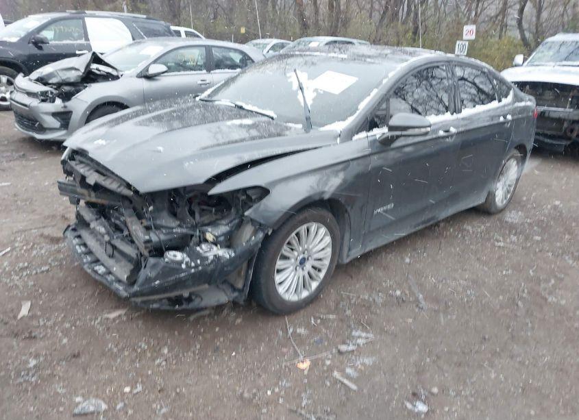 Photo 2 of 2015 Ford Fusion SE HYBRID (VIN 3FA6P0LU6FR246764)